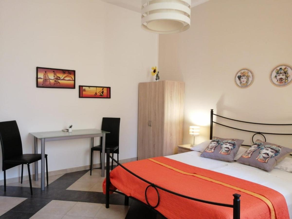 B & B Jasmine Санта Тереза ди Рива Екстериор снимка