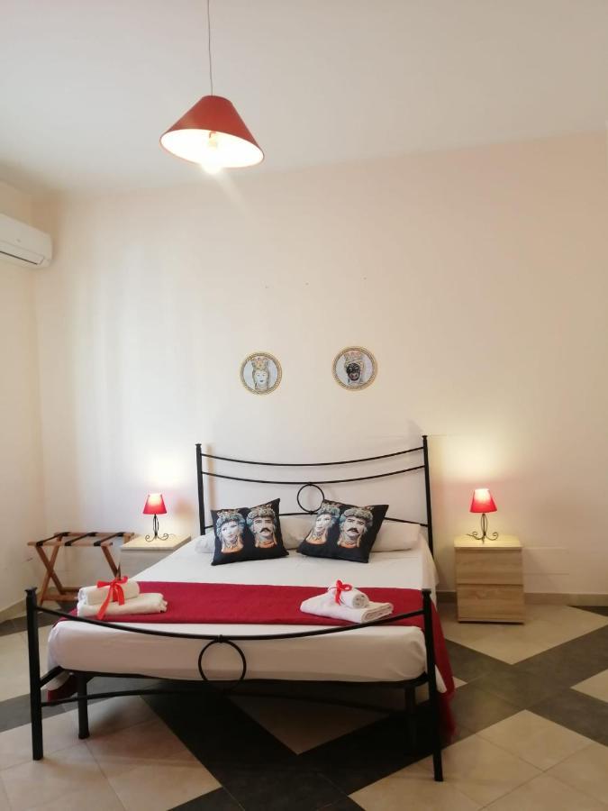 B & B Jasmine Санта Тереза ди Рива Екстериор снимка