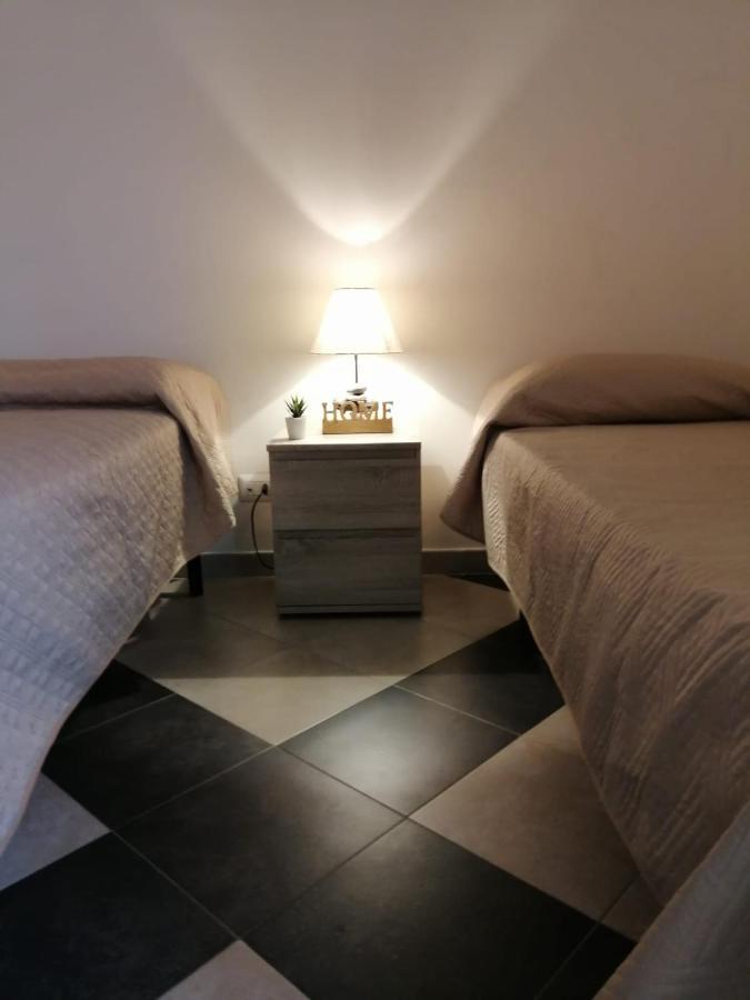 B & B Jasmine Санта Тереза ди Рива Екстериор снимка