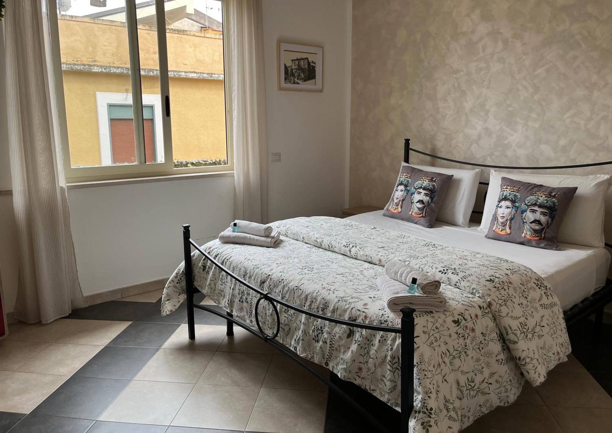B & B Jasmine Санта Тереза ди Рива Екстериор снимка