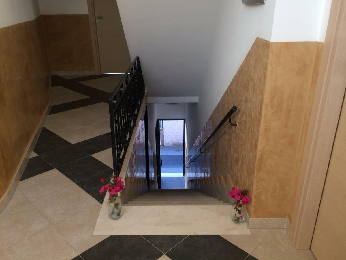B & B Jasmine Санта Тереза ди Рива Екстериор снимка